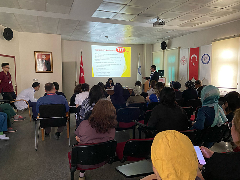 Venöz (Flebotomi) ve Vakumlu Kan Alma Sistem Eğitimleri